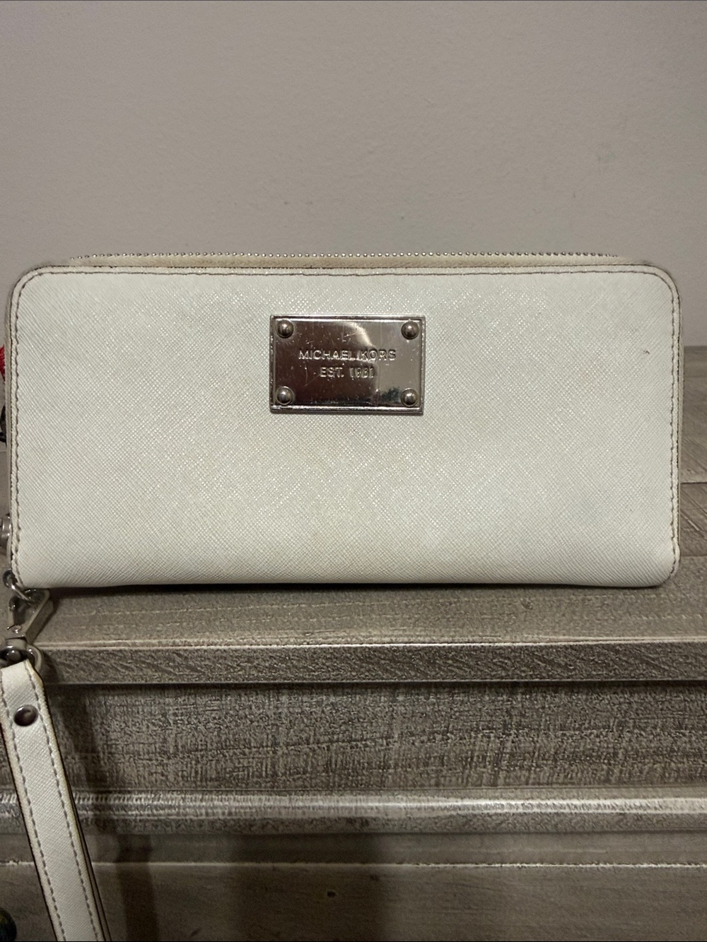 Michael Kors Cream Saffiano Zip Around Wristlet Wallet